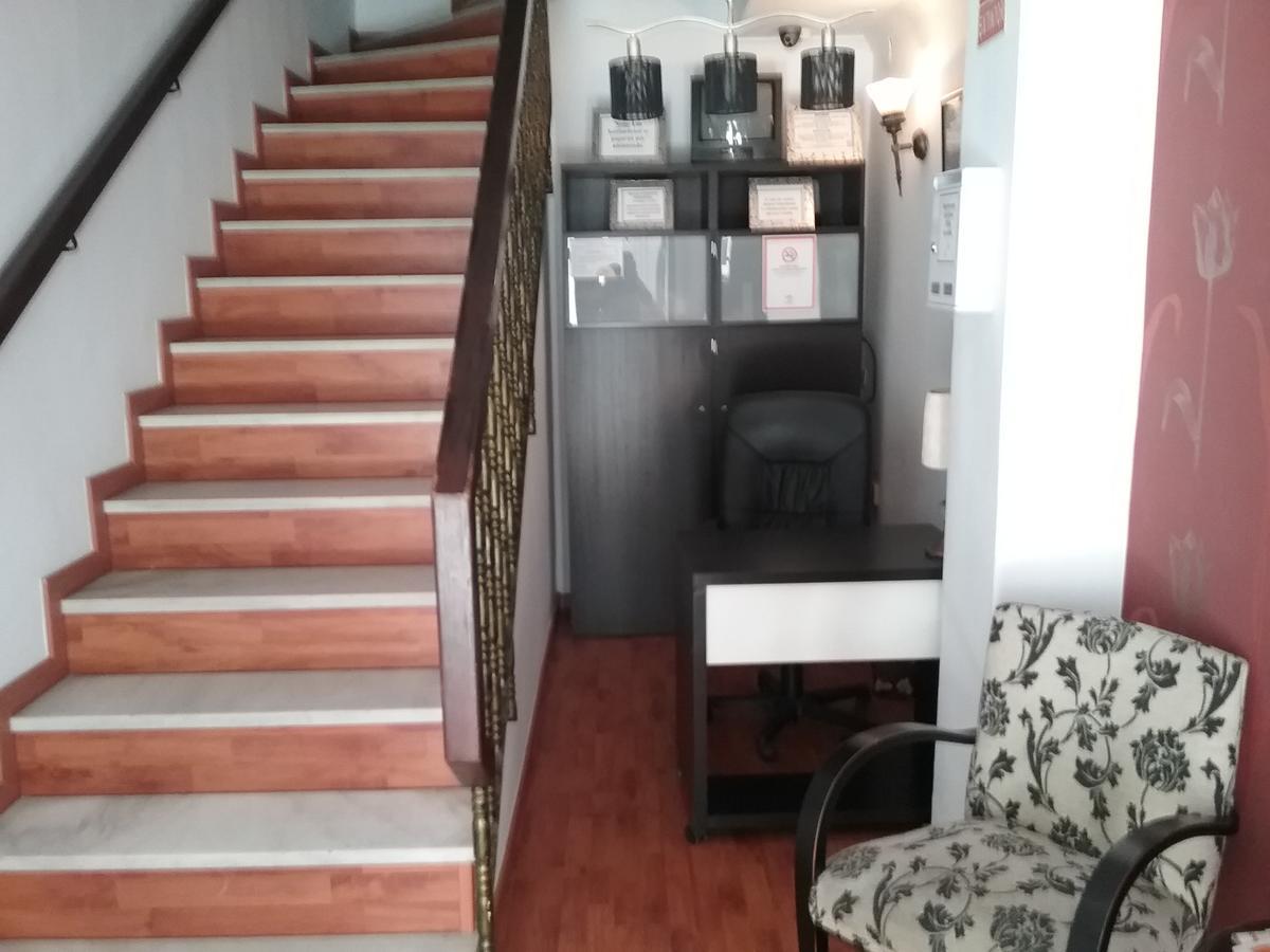 מוטריל Hostal Cabrera מראה חיצוני תמונה
